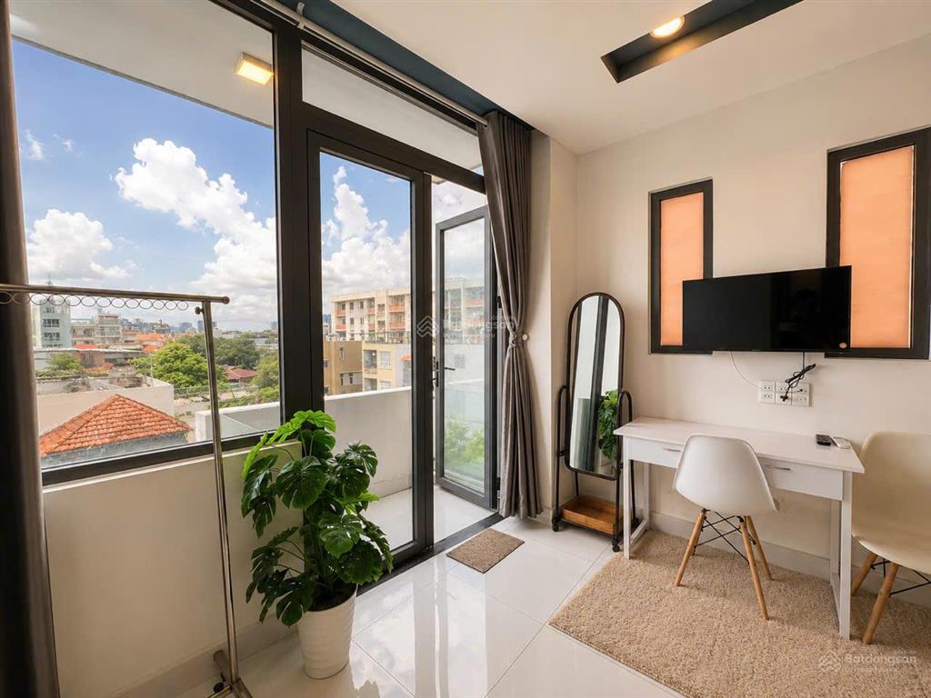 Căn hộ balcon thoáng view chill, 35m2, nội thất hiện đại, khu ẩm thực phan xích long  cầu kiệu, pn