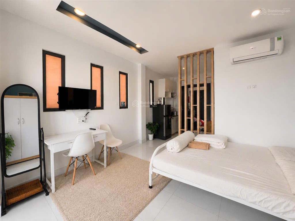 Căn hộ balcon thoáng view chill, 35m2, nội thất hiện đại, khu ẩm thực phan xích long  cầu kiệu, pn