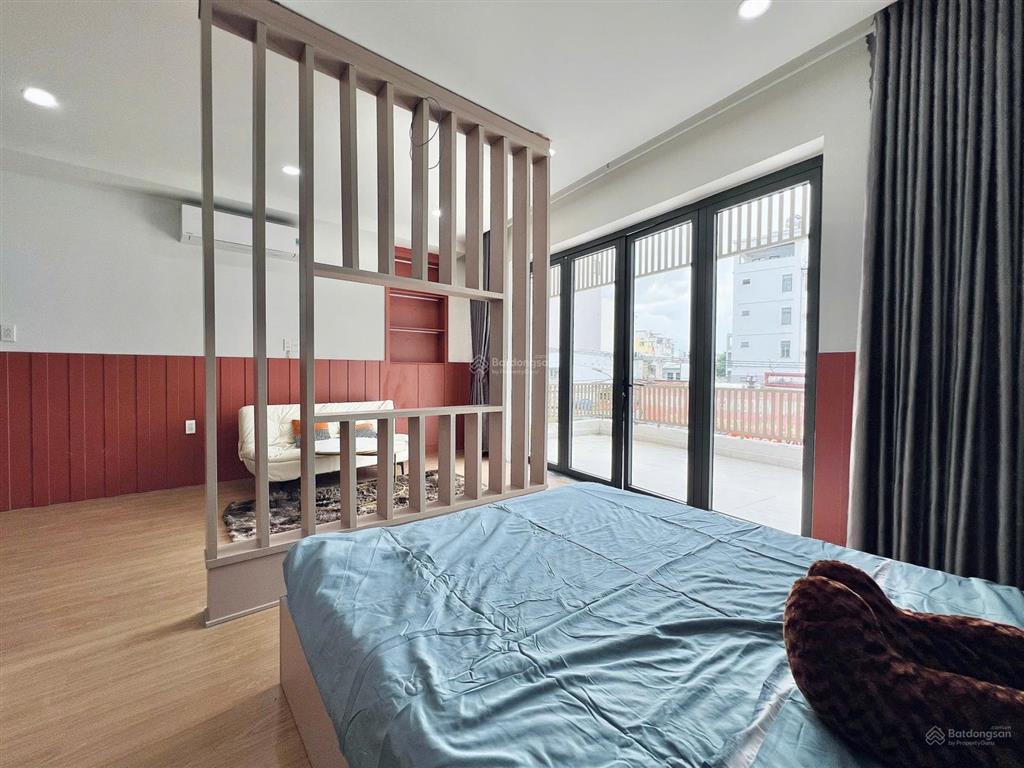 Căn hộ tách bếp balcon, 40m2  siêu thoáng, nội thất hiện đại, cầu thị nghè, xvnt, ngã tư hàng xanh