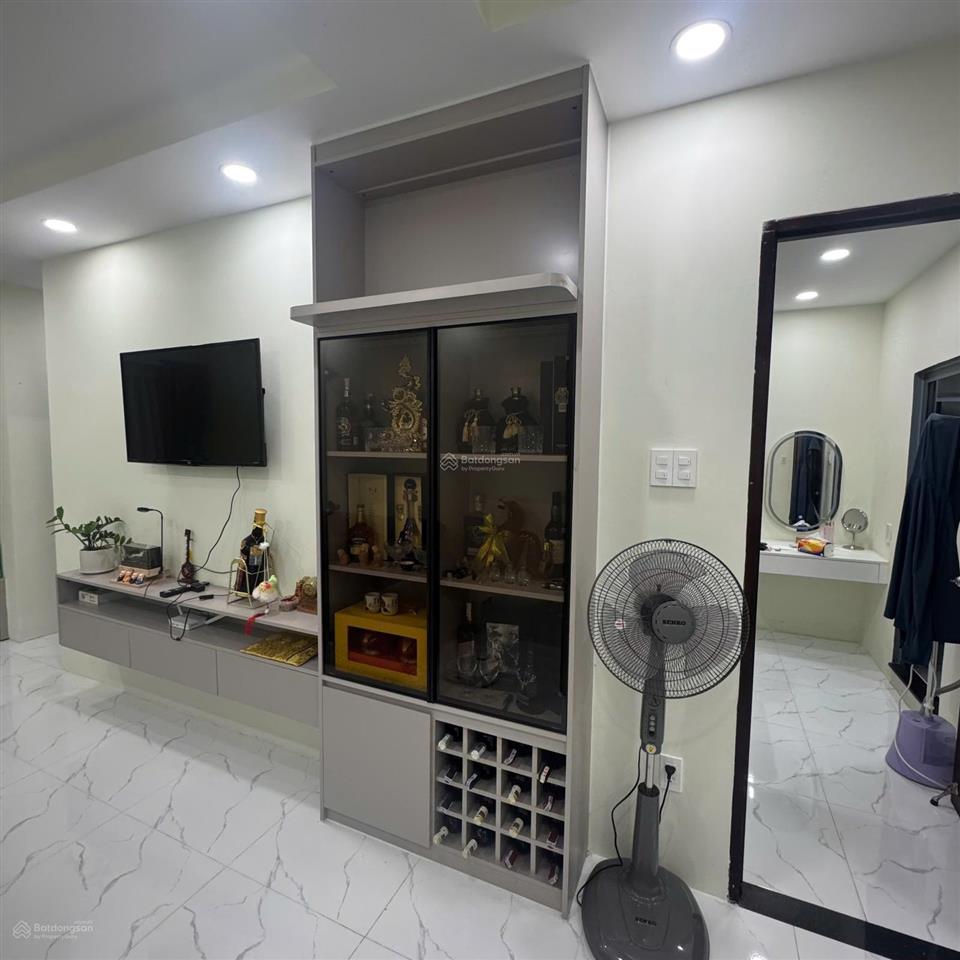 Bán ch 2pn, 2wc tại hưng vượng 2, 5 tỷ, 60m2