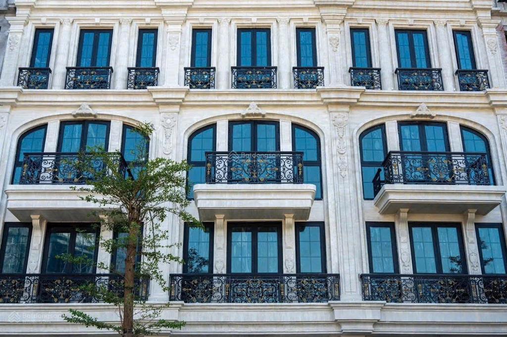 Bán, căn đẹp đường thông  kinh doanh đỉnh tại noble palace tây thăng long. diện tích 62.5m2/4 tầng