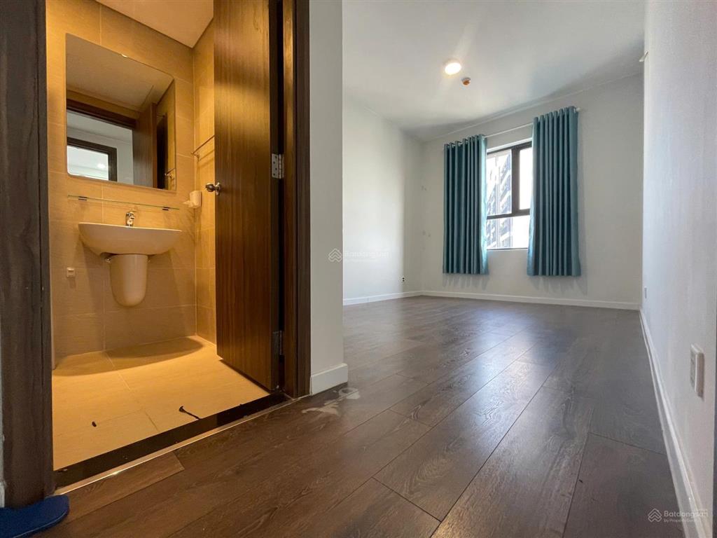 Bán gấp trong tuần opal boulevard 2pn 89m2 chỉ 3.85 tỷ, sổ sẵn, đông nam, gọi bộ 0981 244 ***