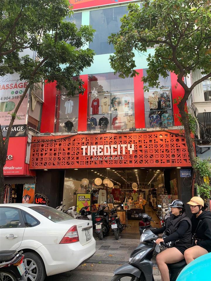 Cho thuê nhà phố mã mây, dt 200m² x 3tầng, mt 7m. phù hợp nhà hàng, trưng bày, cafe, quán bar, pub