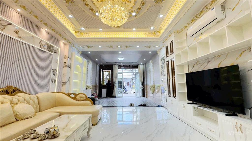 Nhà phố phong cách neoclassical 5m x 19m, 2 lầu, 4 pn, sổ riêng, 8.1 tỷ