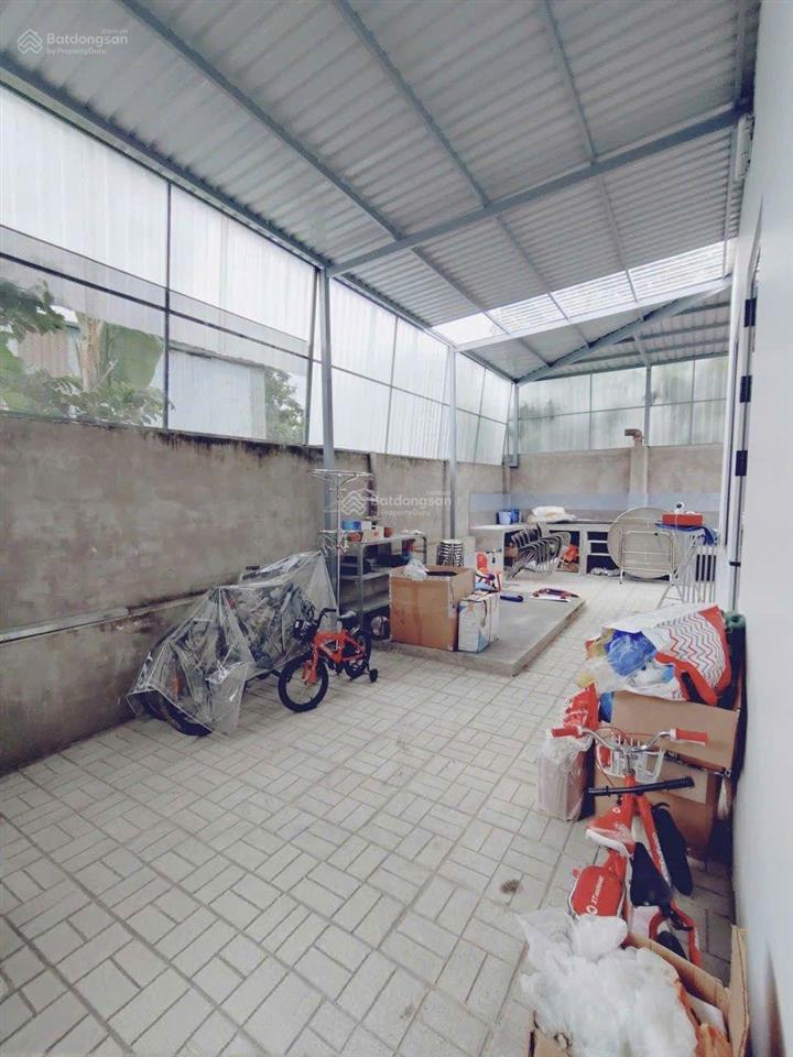 Mặt tiền đường bưng ông thoàn, phường tăng nhơn phú, tp.hcm.
 diện tích 15m ngang x 52.6m dài.