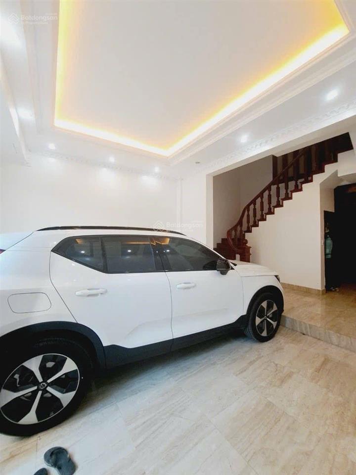 Duy nhất cầu giấy! biệt thự lô góc hoàng quốc việt dt 120m2, 4 tầng mt 20m, giá 55 tỷ còn lùi