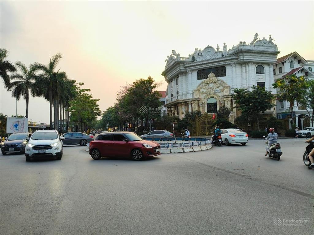 Hiếm nhà bán! biệt thự lô góc kđt thành phố giao lưu dt 170m2, 4 tầng mt26m, giá 76 tỷ