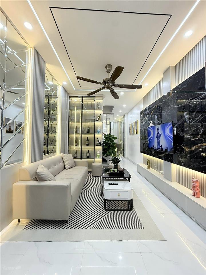 Lô góc 3 mặt thoáng45m2 4 tầng full nội thấtngã tư minh khaichợ mơ 9.5 tỷ