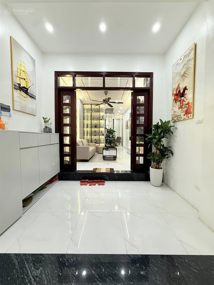 Lô góc 3 mặt thoáng45m2 4 tầng full nội thấtngã tư minh khaichợ mơ 9.5 tỷ