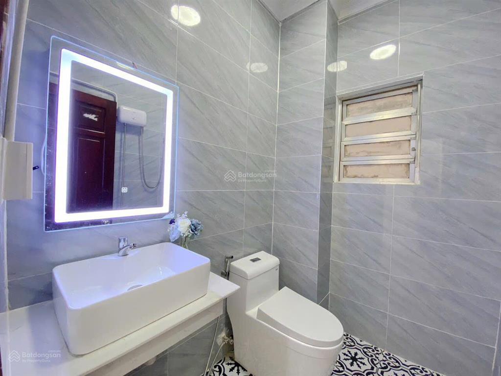 Căn hộ studio có ban công cách đại học luật 500m