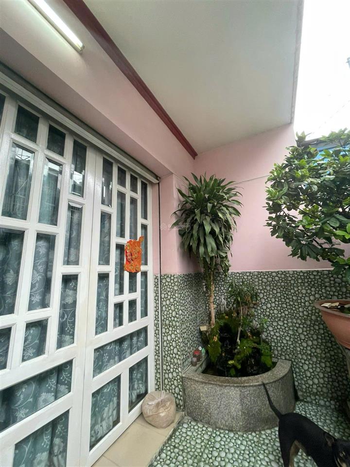 Nhà 3 tầng hẻm xe hơi rộng  gần chợ, trường học, bệnh viện | bình tân | 9.5 tỷ (có thương lượng)