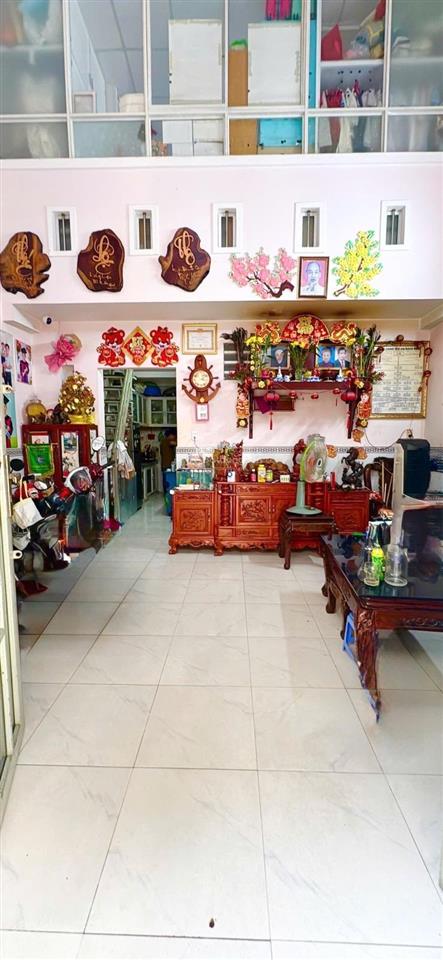 Giá tốt chỉ 3.95 tỷ gần văn cao, lê văn quới bình tân hẻm miếu bình đông