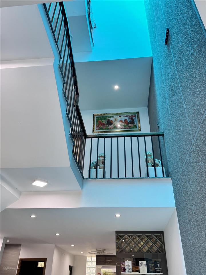 Bán nr 3pn, 3wc tại 22 kim long city khu f, 8,5 tỷ, 90m2