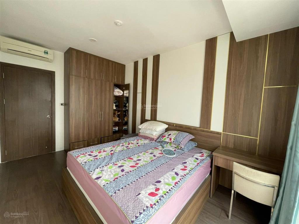 Chính chủ cần bán gấp căn hộ conic riverside, q8  giá 1.88 tỷ  dt 67m2  2pn 2wc  có sổ