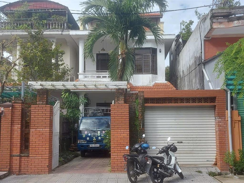 Cho thuê nhà 3 tầng trần nguyên đántrung tâm tp huế