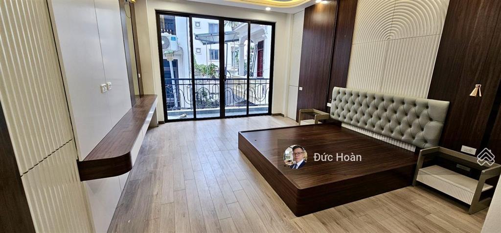 Bán nhà thượng thanh việt hưng 55m2, gần cầu chui, big c, 6 tầng thang máy  nhỉnh 10 tỷ