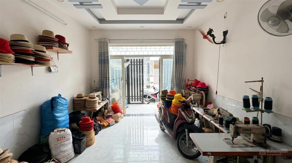 Bán nhà nguyễn văn quá 45m2, 3 tầng, 3pn, shr, hẻm xe hơi 5m, chủ mới giảm 200tr