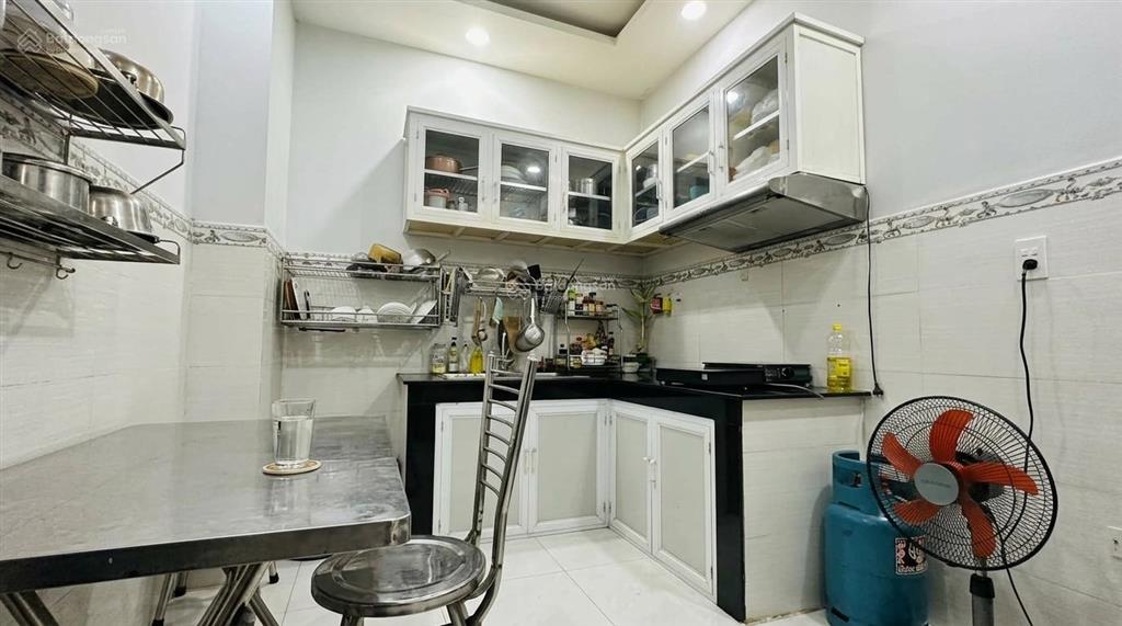 Bán nhà gần song hành đht q12 4x10m, 2 tầng, nhỉnh 2 tỷ, shr, nhà mới ở ngay