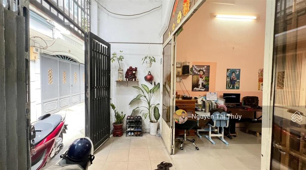 Bán nhà gần song hành, 48m2, hẻm thông, 2 tầng, nhỉnh 3 tỷ, p. đông hưng thuận, q12