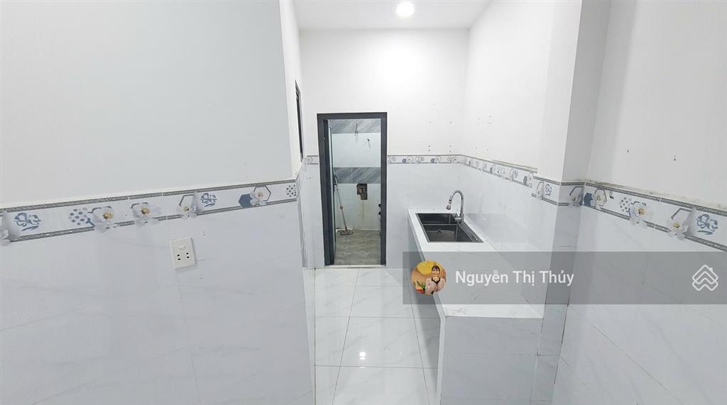 Bán nhà mặt tiền lô góc ngay sát đường huỳnh thị hai 56m2, 2 tầng, nhỉnh 3 tỷ, nhà mới ở ngay