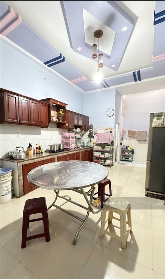 Nhà rộng cho cả nhà sum họp 3 tầng  95m2  7pn, hẻm xe hơi huỳnh thị hai, gần nguyễn ảnh thủ  q12