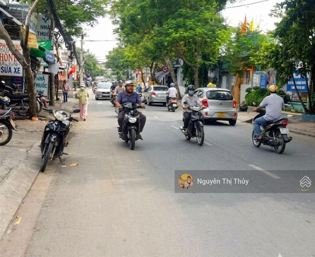 Mặt tiền sầm uất nguyễn văn quá  chỉ 4,5 tỷ p. đông hưng thuận q12  vừa ở, vừa kinh doanh