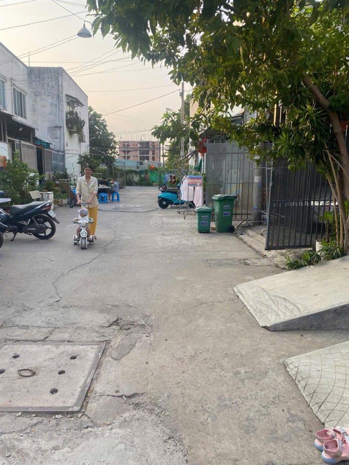Bán gấp nhà đang cho thuê 1t1l tại an phú đông quận 12 giá siêu tốt, đường xe tải thông