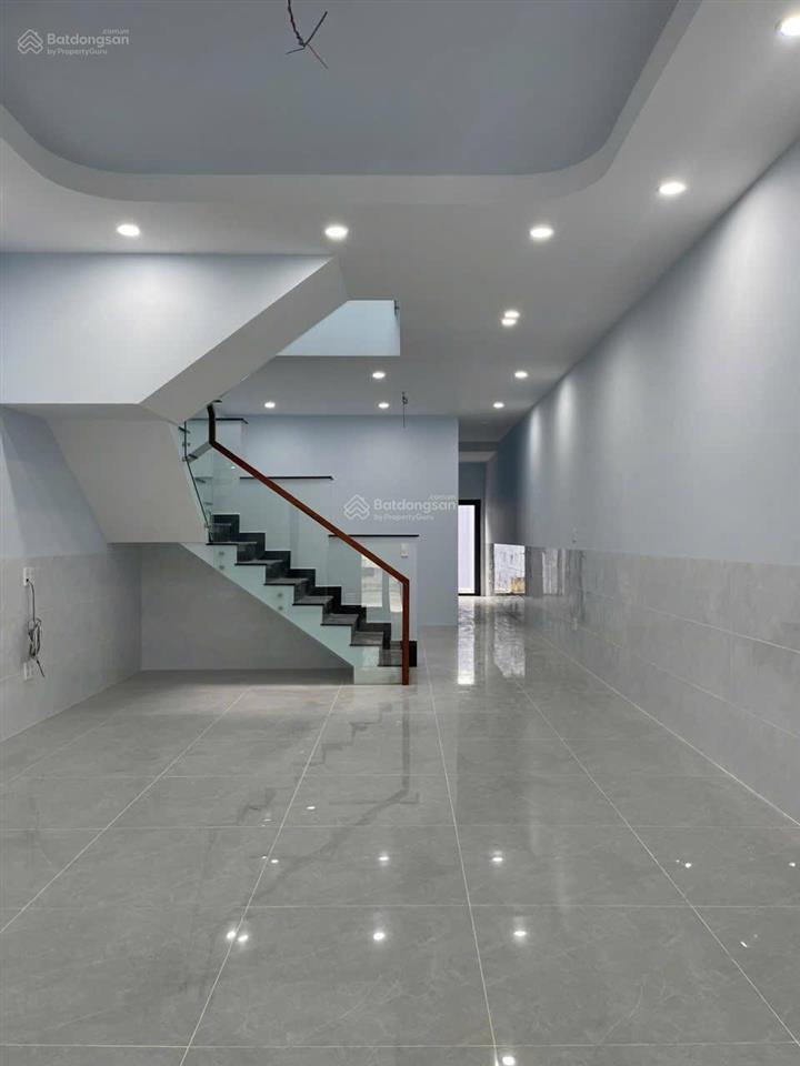 Bán nhà riêng tại đường 6, 150m², view đẹp, giá cực chất
