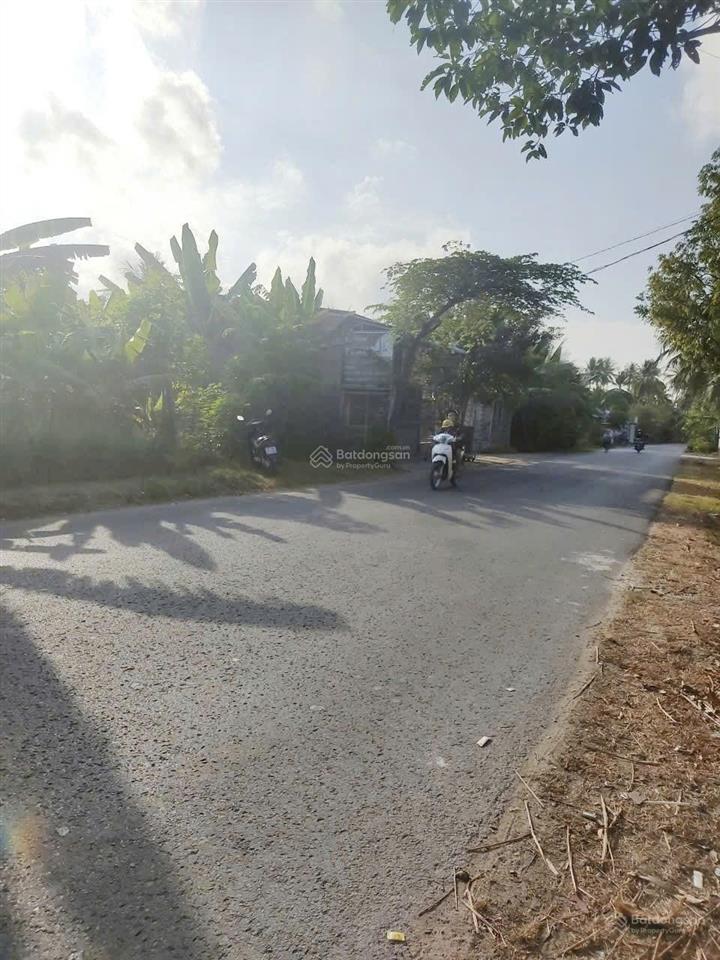 Cho thuê đất vị trí đẹp  đường lớn