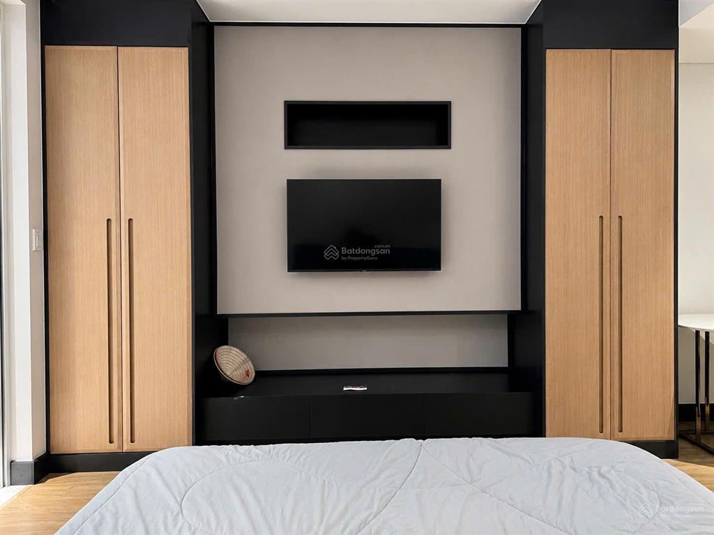 Duy nhất 1 căn studio tầng cao, view biển, chỉ 2.5tỷ, bg full nội thất, dòng tiền lên đến 400tr/năm