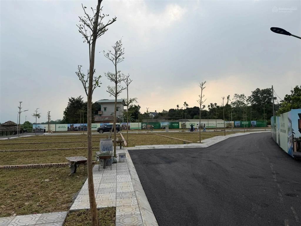 Đất lô góc  chỉ 2 tỷ 468 triệu sở hữu ngay 100m, mt 6m, đất phú cát, hòa lạc  0972 611 ***