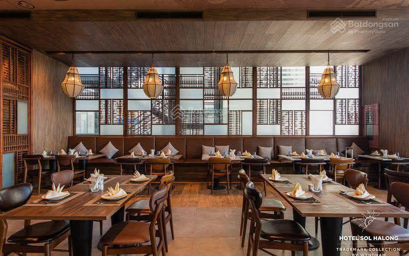 Chuyển nhượng 100% cổ phần khách sạn 5 sao hotel soleil halong quảng ninh 1886.8m2, 28t, mt 40m