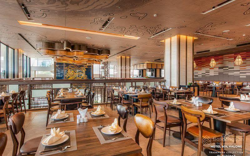 Chuyển nhượng 100% cổ phần khách sạn 5 sao hotel soleil halong quảng ninh 1886.8m2, 28t, mt 40m