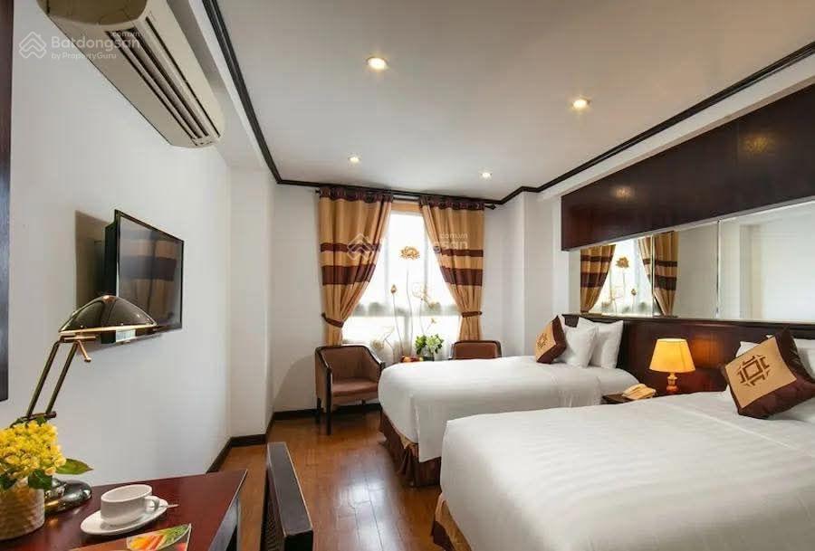 Khách sạn phố trần thái tông 290m, 15 tầng, mt 10m, 325 tỷ, cầu giấy  0972 611 ***