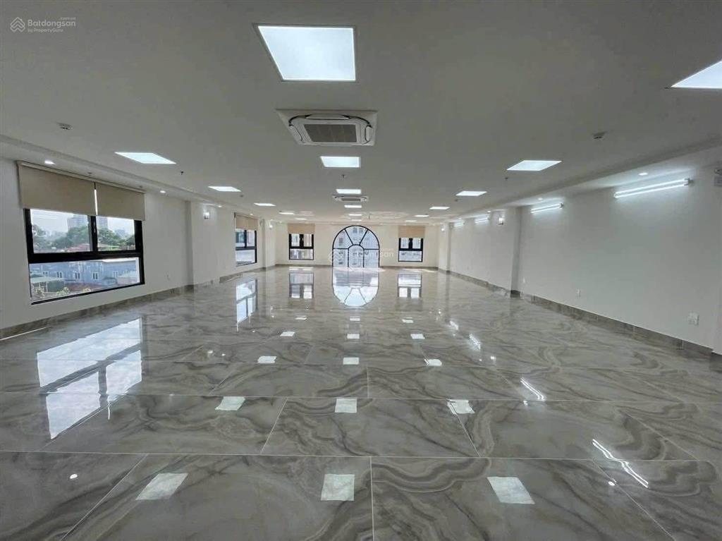 Bán tòa văn phòng hàng chuối 225m2, 9t, mt 11m, 350 tỷ hai bà trưng hà nội tòa vp cao cấp mặt phố