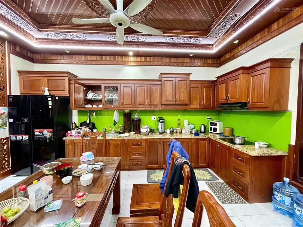 Bán biệt thự hồ linh đàm 200m, 4t, mt 10, giá 75,2 tỷ. nội thất 5 tỷ, view công viên