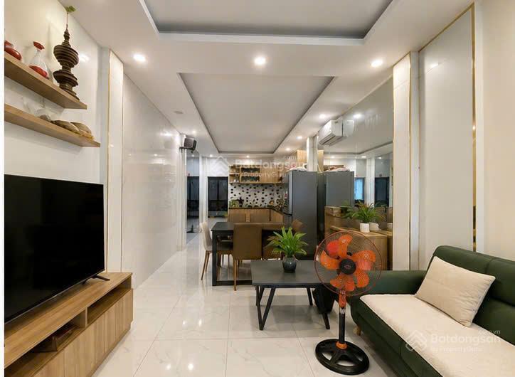 Nhà hiếm bạch đằng bình thạnh, ngay ngã tư hàng xanh, 2 tầng btct dt 88m2, hẻm rộng, tiện đi quận 1