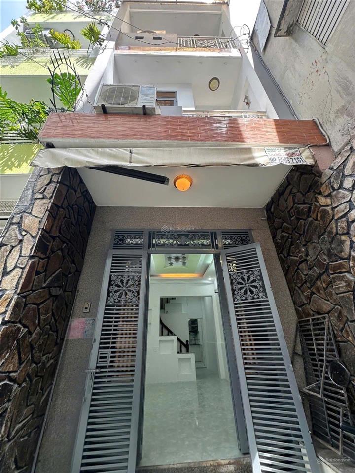 Nhà bình thạnh 3 tầng 4pn 50m2, sát hẻm xe tải bùi hữu nghĩa, tiện đi quận 1, nhỉnh 6đ