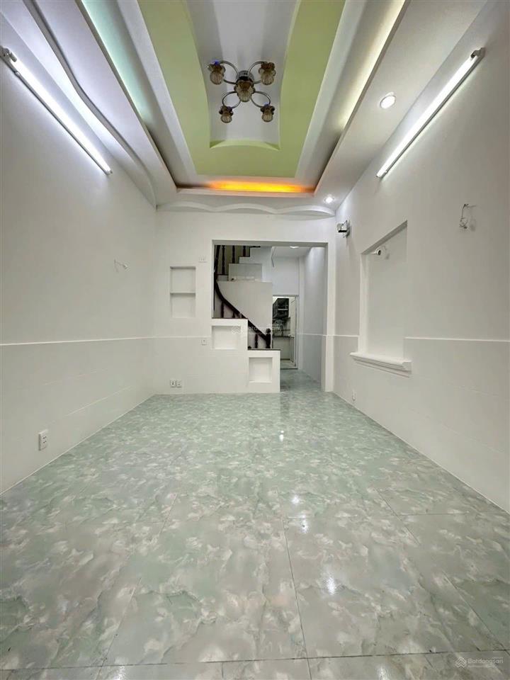 Nhà bình thạnh 3 tầng 4pn 50m2, sát hẻm xe tải bùi hữu nghĩa, tiện đi quận 1, nhỉnh 6đ