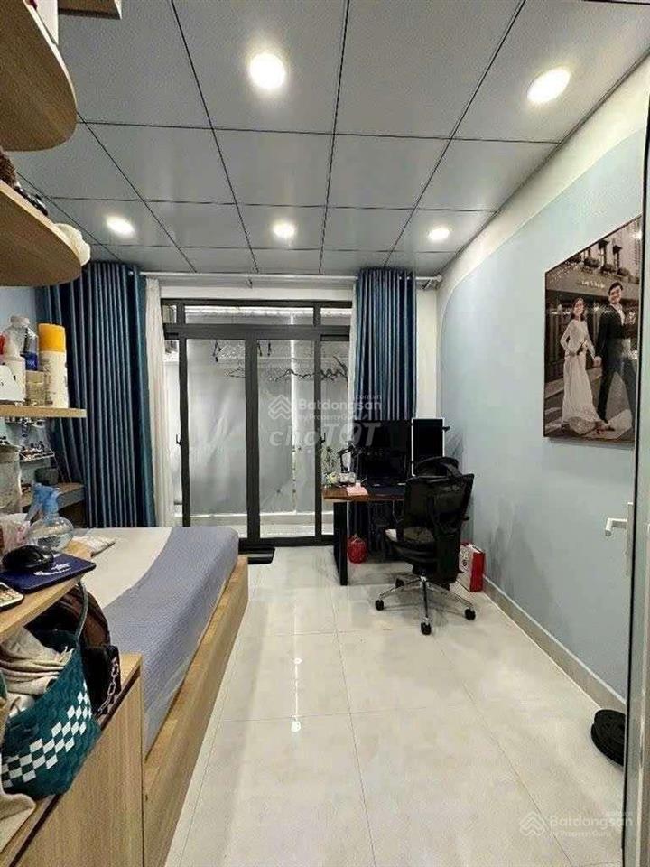 109,09 200 đường nguyễn thần hiến, phường 18, quận 4, tp hồ chí minh phường xóm chiếu, tp hồ chí