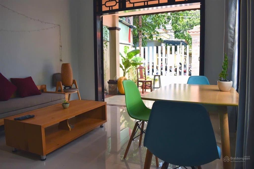 Bán homestay chế lan viên, giá ưu đãi 37 triệu / m2, 210m2, 6pn, 6wc