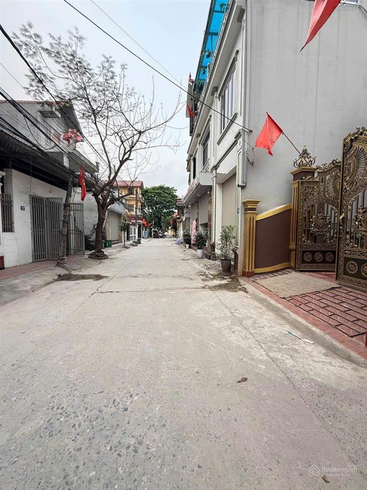 Chính chủ bán nhà 4 tầng mặt tiền 4m trần trọng liêu, thường tín