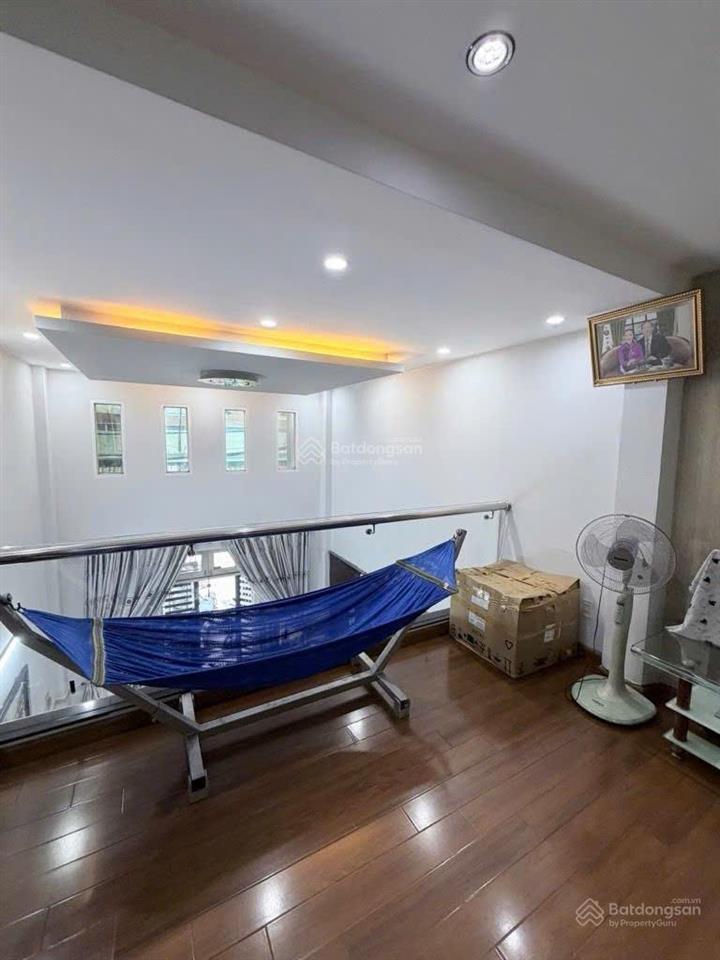 Nhà 3 tầng + 1 lửng cần bán, ngay gần lê trọng tấn, thông qua tân kỳ tân quý  70m2  nhỉnh 9 tỷ.