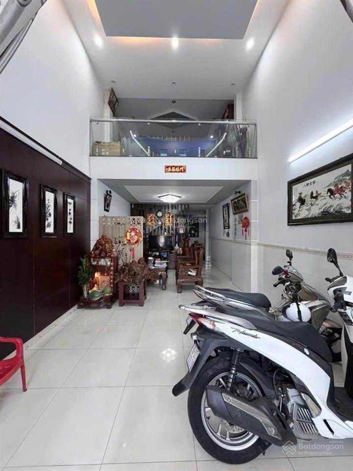 Nhà 3 tầng + 1 lửng cần bán, ngay gần lê trọng tấn, thông qua tân kỳ tân quý  70m2  nhỉnh 9 tỷ.