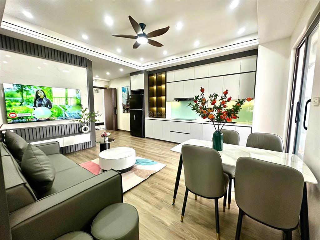 Giảm chảo 300tr cần tiền bán gấp căn hộ vp3 linh đàm chỉ 5,2 tỷ + 70m2 + 2n2vs sổ đỏ cc gd uy tín