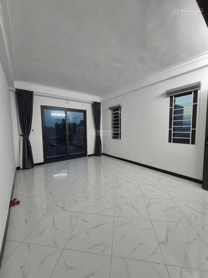 Chính chủ bán nhà doãn kế thiện, phạm văn đồng, ô tô đỗ cổng, ở + kinh doanh, dt 40m2x5t, 8 tỷ