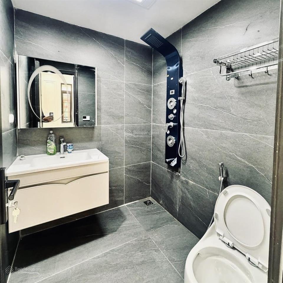Giảm sâu, bán nhà tô vĩnh diện, thanh xuân, 60 m², 6 tầng, thang máy, ô tô vào nhà, 25,8 tỷ.