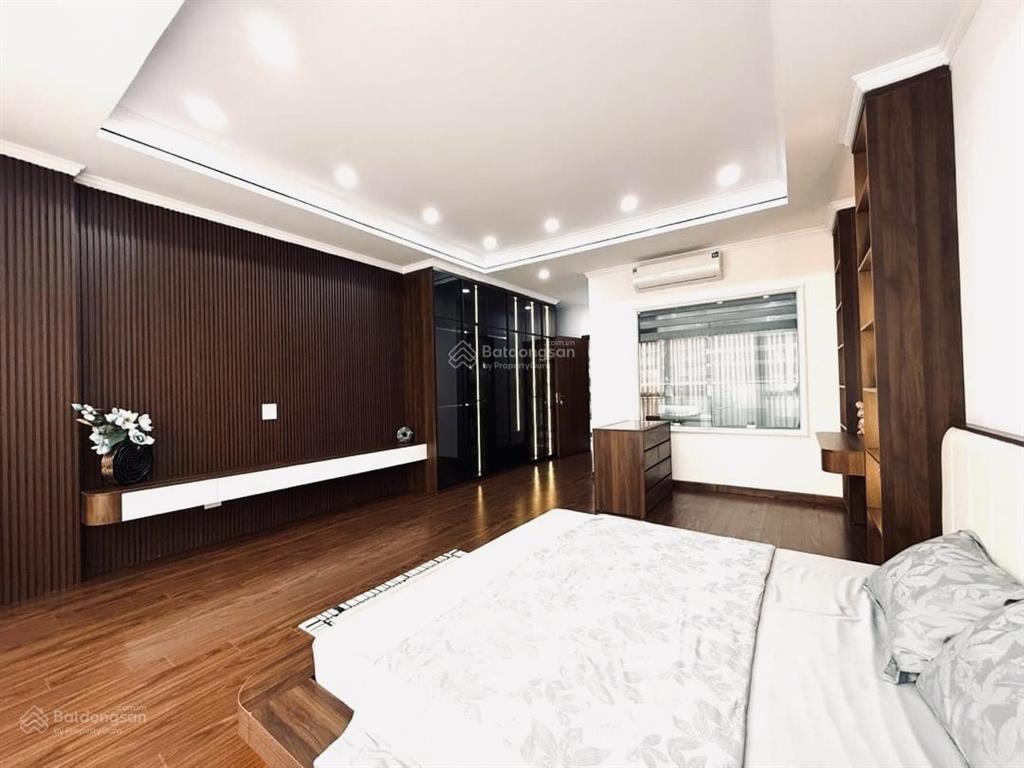 Bán nhà hào nam, đống đa, 60m, 6 tầng thang máy, gần ô tô, tặng full nội thất, 18 tỷ.