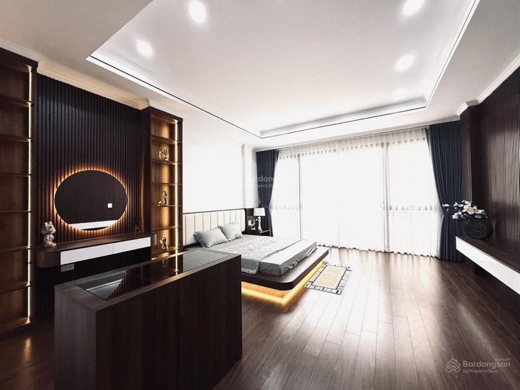 Bán nhà hào nam, đống đa, 60m, 6 tầng thang máy, gần ô tô, tặng full nội thất, 18 tỷ.