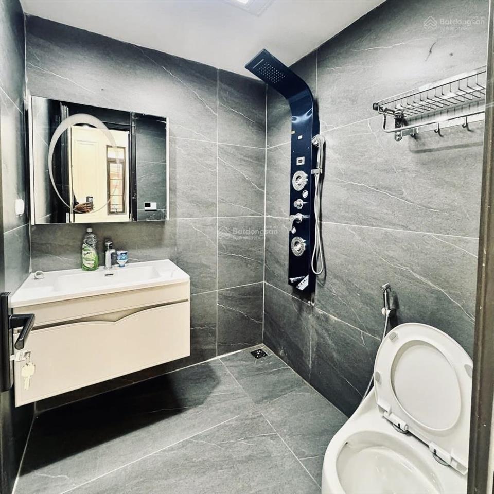 Bán nhà riêng tô vĩnh diện, thanh xuân, 60m2, 6 tầng, thang máy, ô tô vào nhà, 25.8 tỷ.